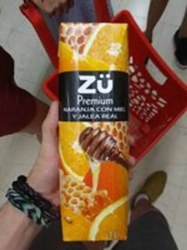 Zumo de naranja con miel y jalea real