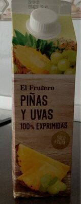 Piñas y uvas exprimidas
