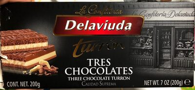 Turrón tres chocolates front packaging