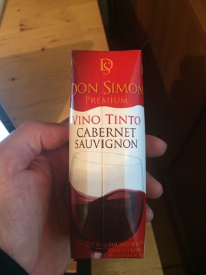 Vino tinto cabernet sauvignon