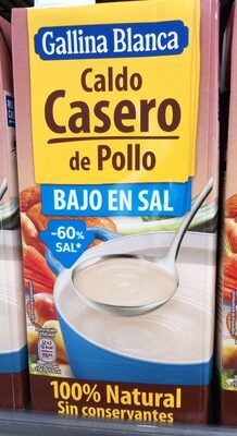 Caldo casero de pollo bajo en sal