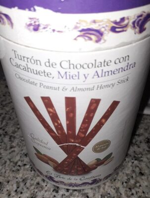 Turrón de chocolate con cacahuete