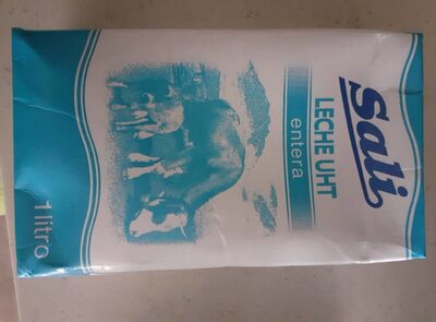 Leche UHT entera front packaging