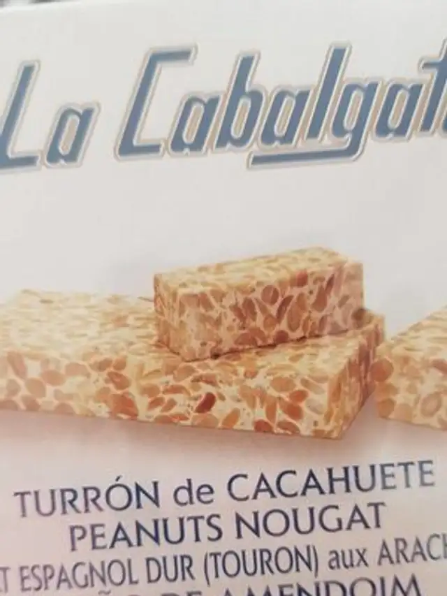 Turrón imperial de cacahuete nutrition facts table