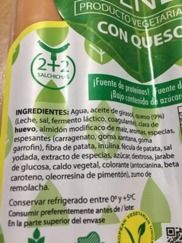 Salchichas vegetales con queso ingredients label