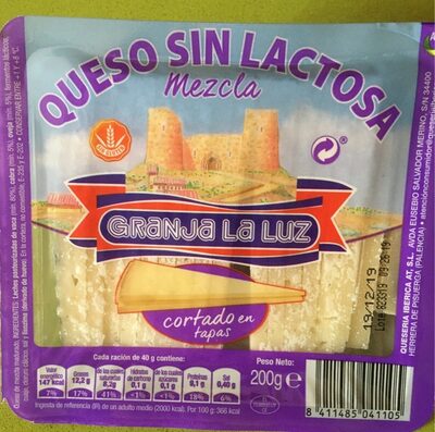 Queso sin lactosa mezcla cortado en tapas