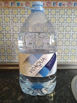 agua mineral natural