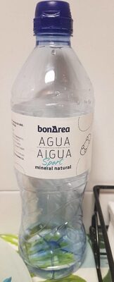 Agua mineral natural front packaging
