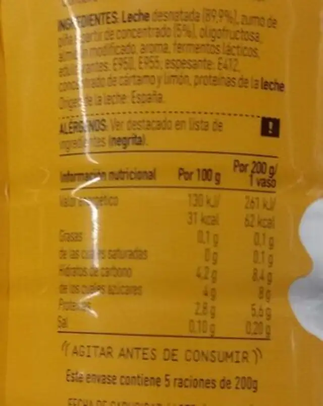 Yogur líquido Piña nutrition facts table