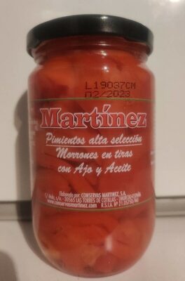 Pimientos en tiras con ajoy aceite