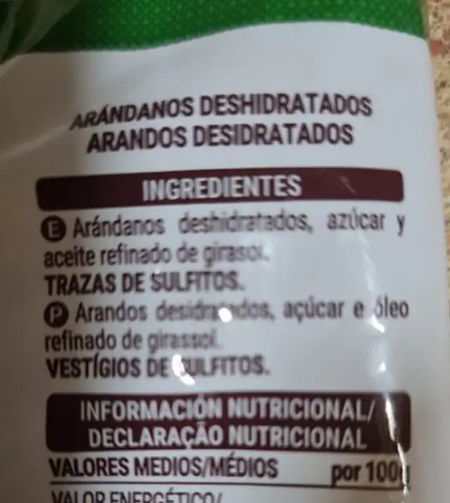 Arándanos deshidratados ingredients label