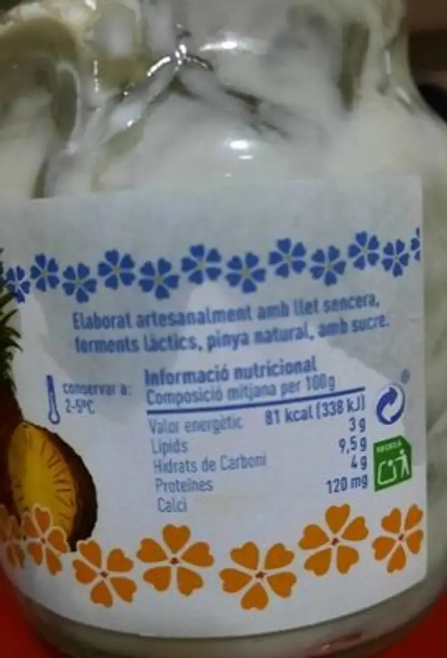 Kefir con piña nutrition facts table