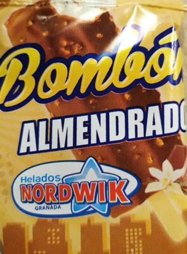 Bombón almendrado