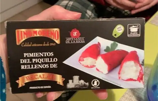 Pimientos del piquillo rellenos de bacalao