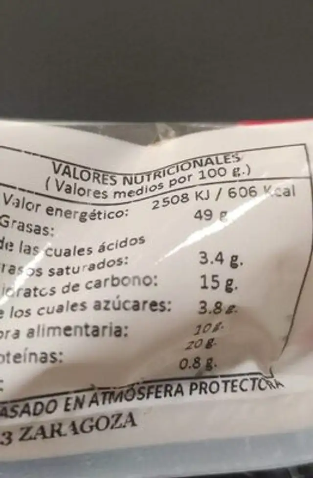 Almendra frita nutrition facts table