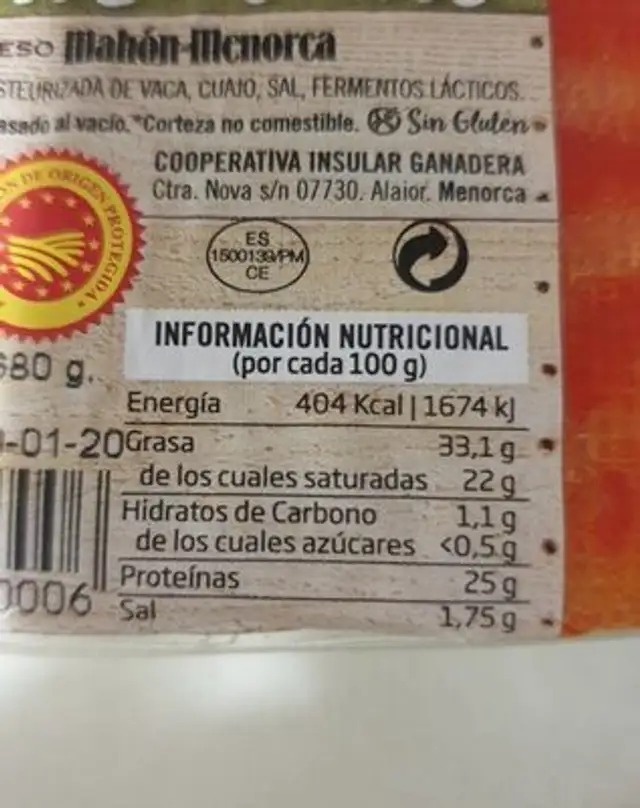 Queso semicurado nutrition facts table