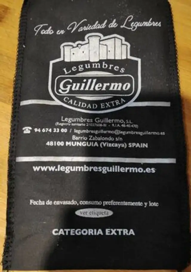 Garbanzo negro nutrition facts table