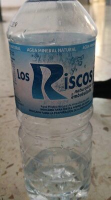 Agua mineral natural