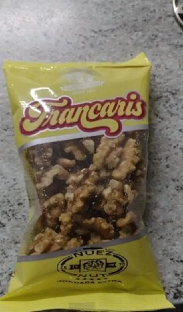 Nuez mondada