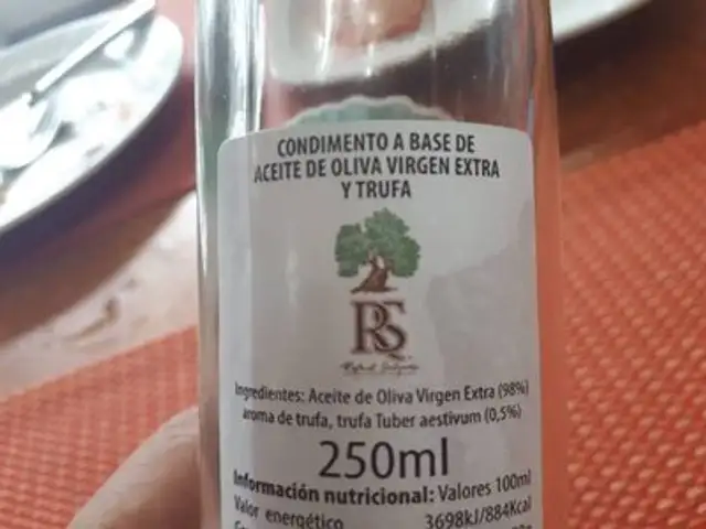 Aceite oliva virgen extra y trufa ingredients label