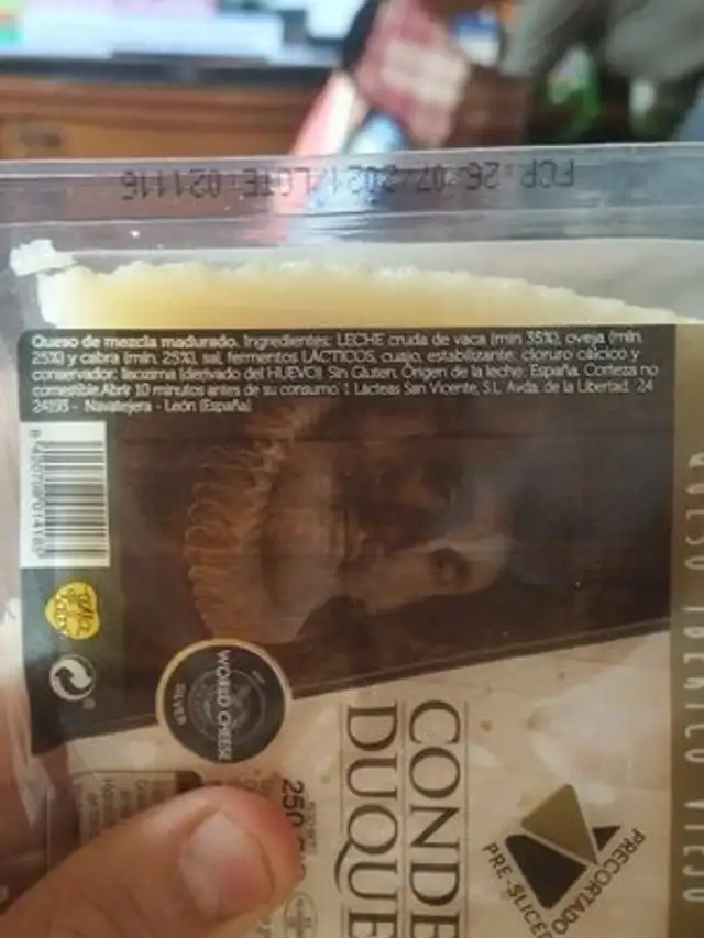 Queso ibérico viejo ingredients label