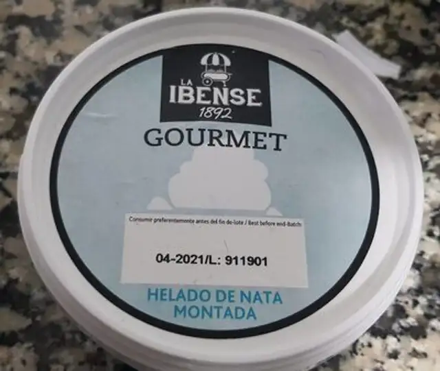 Helado de nata montada