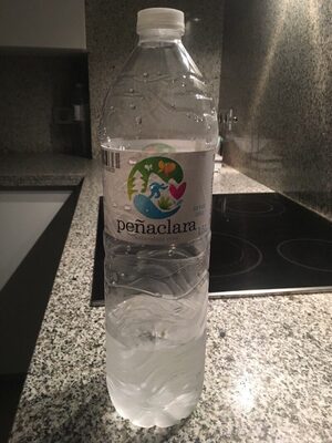 Agua mineral sin gas front packaging