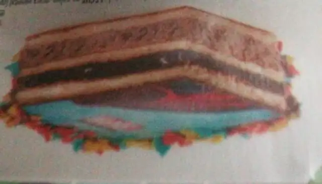 Tarta infantil bizcocho con relleno al cacao