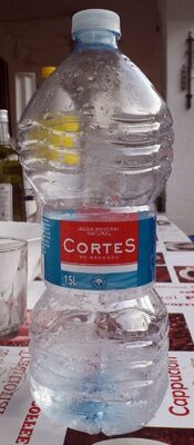 Agua mineral natural