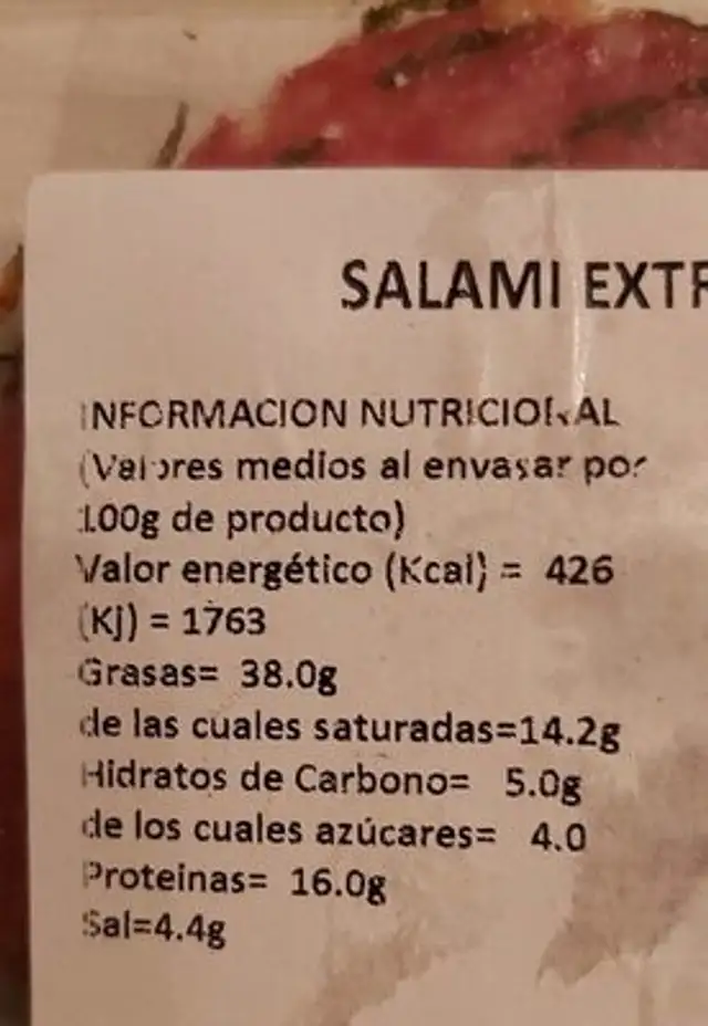 Salami Extra Finas Hierbas nutrition facts table