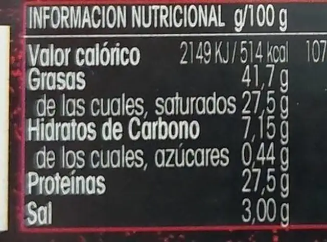 Queso curado de pimentón nutrition facts table