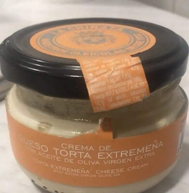 Crema de queso torta extremeña