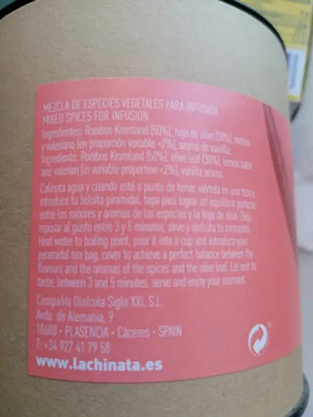 Infusión con hoja de olivo, rooibos y melisa. ingredients label