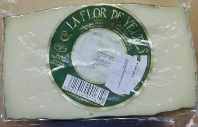 Queso curado de leche cruda de oveja nutrition facts table
