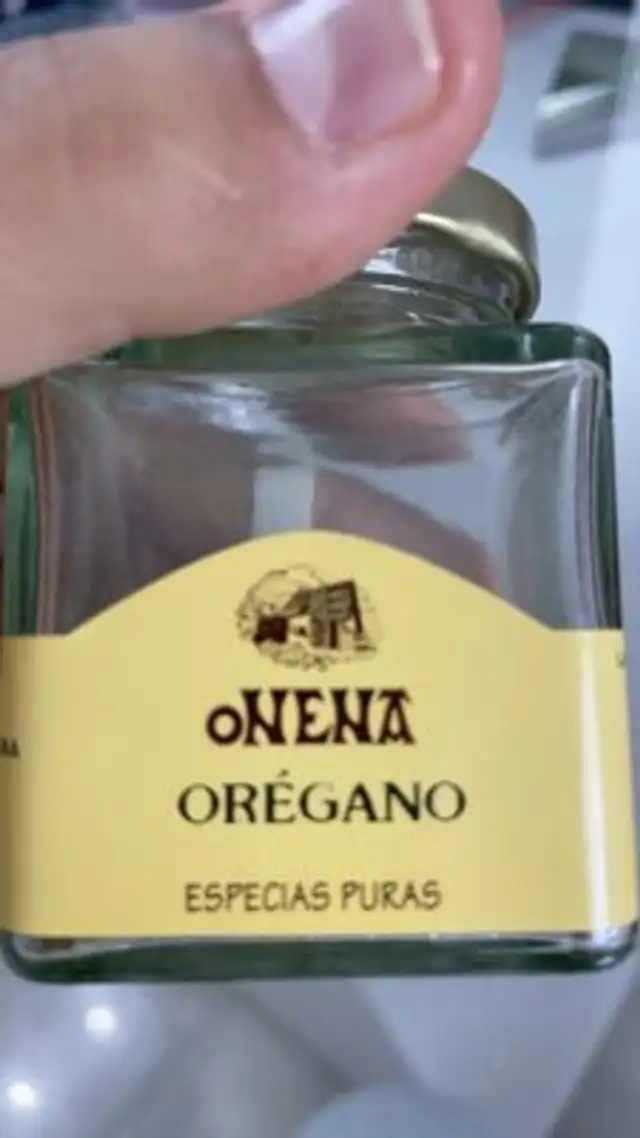 Orégano nutrition facts table