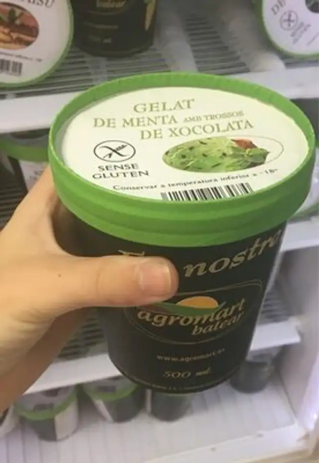 Helado de menta-chocolate