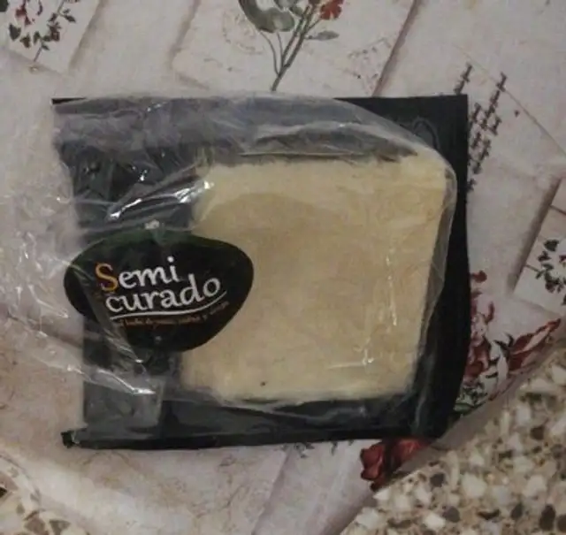 Queso semi curado