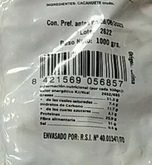 Cacahuete crudo con piel