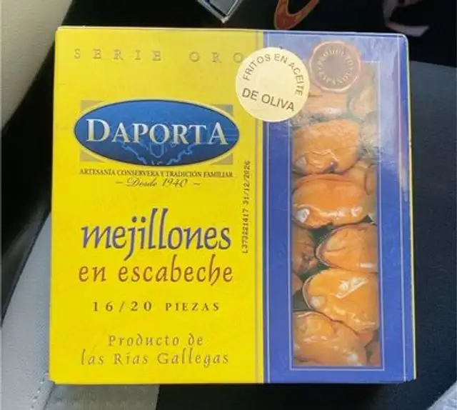 Mejillones en escsbeche