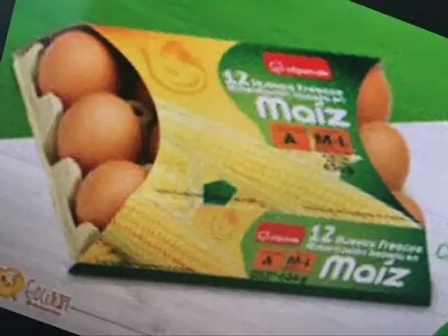 12 Huevos Frescos de gallina criadas en el suelo