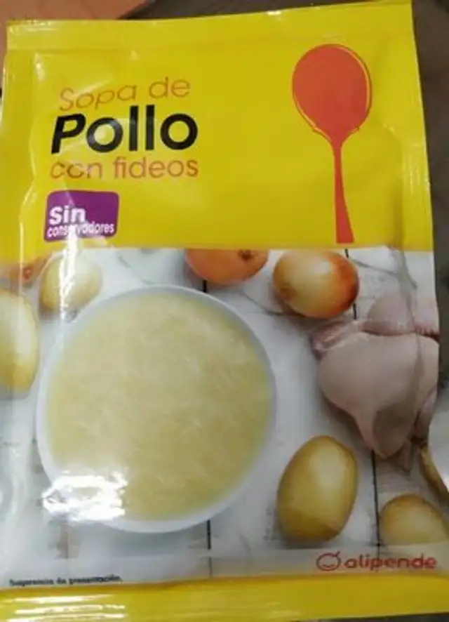 Sopa de pollo con fideos sin conservadores