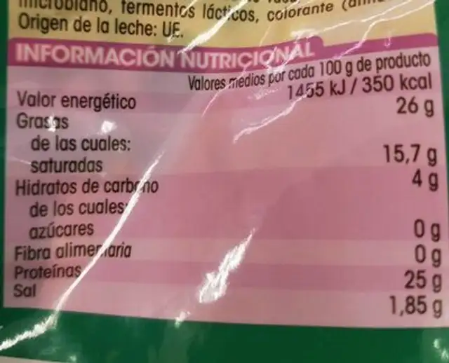 Queso rallado 5 quesos nutrition facts table