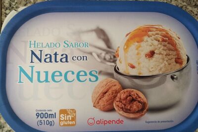 Helado sabor a nata con sirope de nueces front packaging