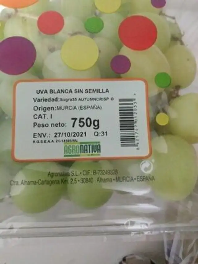 Uvas sin semillas ingredients label