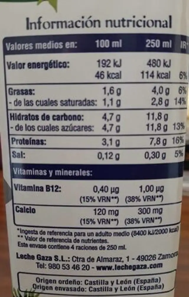 Leche semidesnatada nutrition facts table