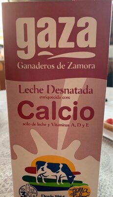 Leche desnatada enriquecida con calcio