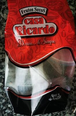 Cacahuetes fritos salados front packaging