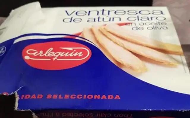 Ventresca de atún claro