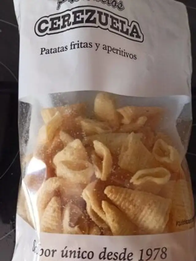Patatas fritas y aperitivos