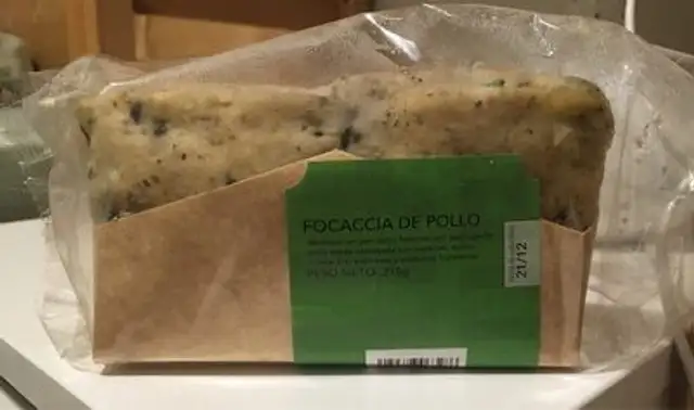Focaccia de pollo front packaging